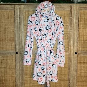 Berkshire- PEANUTS/SNOOPY hooded plush robe women's size Small / Medium pink